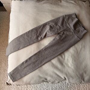 Aritzia Golden Dark Taupe Leggings